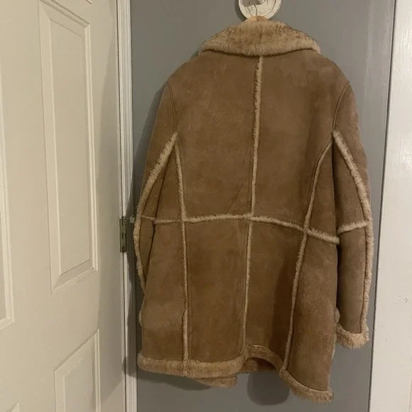 Vintage 70'sSheepskin Coat / Shearling Coat / Marlboro Man/Size 46